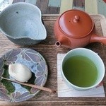 楽風 - 練り切りと新茶