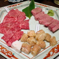 松阪苑 - 塩焼き盛り合わせ（霜降り上タン、松阪牛カルビ、とろホルモン）
