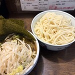 麺舗 十六 - 