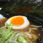 大泉らーめん - 味玉1/2