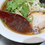 大泉らーめん - スープ