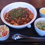 チャイニーズ　ダイニング　ラリアン - 2015年1月の麻婆丼ランチ