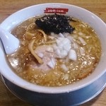 滋魂 - 中華そば 800円