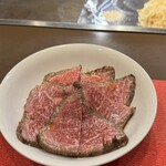 B-ambitious - 料理写真:宮崎牛のタタキ