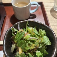 北新地はらみ 別邸 - サラダなど