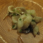 うを徳 - 大分トラフグの皮と身の和え物