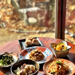 四季のお惣菜 むすび野 - 料理写真:各種お惣菜（２週間毎に内容変わります）