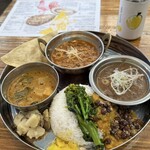 BLOCK HOUSE 水曜カレー - 