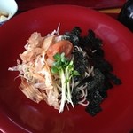 わき水 - 梅おろしは女性にも人気