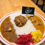 CURRY SHOP くじら - 