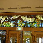 サロン・ド・テ・ヴォーリズ - 御堂筋側ステンドグラス