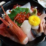 Maguro Chaya - 特上海鮮丼