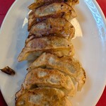 ラーメン　赤組 - 餃子