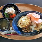 EAST BASE - 料理写真:ガパオライス