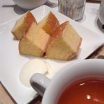 クラブハリエ - バームクーヘンセット＆ダージリン