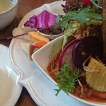 Ensoleillé - 地鶏のトマトスープ煮込み