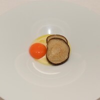 CHIUnE - 岐阜の原本椎茸、じゃがいものソース、卵黄