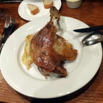 コム・ア・ラ・メゾン - 鴨もも肉のコンフィ ランド風じゃがいものソテー添え2,200円