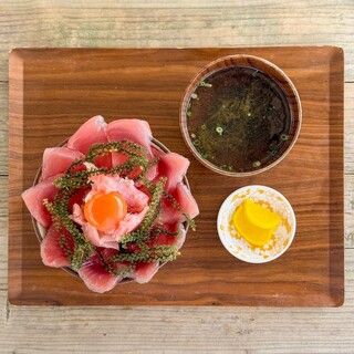 つなや食堂_1