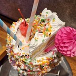 CAFE EARL - 