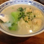 香港麺 新記 三宿本店 - 海老ワンタン麺