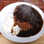 カツカレー（700円）