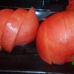 とりの館 - トマトスライス