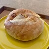 三角屋根 パンとコーヒー - チーズパン