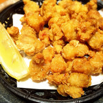 Hananomai - 鶏なんこつの唐揚げ。