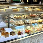 正統派ドイツ菓子 ハイデ - ケーキショーケース