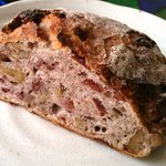 ブーランジェリー ニコラ パンダーチザン - グロ　フリュイ　切り口