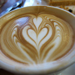 カフェ チョコッティー - 上手く飲むと崩れません。