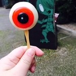 妖怪食品研究所 - 水木しげる記念館前にて