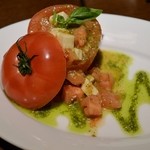イタリアン大衆酒場HARUTA - まるごとトマトのカプレーゼ
