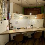 アジアンスープカリー べす - 席の一例