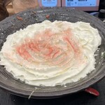 山下本気うどん - 桜舞う白い明太チーズクリームうどん