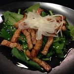 Dai - ほうれん草サラダ（バルサミコのHotソース）750円のソース