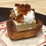 肉割烹 よし田 - ③まるで喫茶店みたいなフォアグラテリーヌ　ブリオッシュ　ナッツ　キャラメルヌガー　コーヒーゼリー　生クリーム