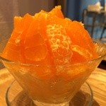 Kajitsukurabu - みかんのかき氷は、氷と果実の量が同じくらい
