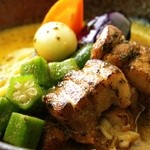 イエロー - 角切り炙りチャーシューカリー