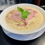ラーメン ニューヨーク ニューヨーク - 2025年鶏白湯部門グランプリ    美味しそう(*´﹃｀*)