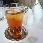 ピエール・ガニェール - ウィルキンソンのジンジャーエール。