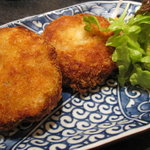 魚心 - 手作りコロッケ2ヶ 350円