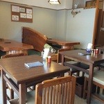 そば屋 けん豆 - ジャズが流れる落ち着いた雰囲気です♬