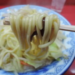 香蘭 - 麺はちゃんぽんらしい中太麺ストレートの丸麺