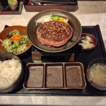 とろけるハンバーグ 福よし - 
