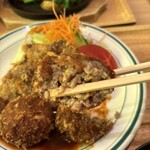 洋食屋牛銀 - メンチカツ半端ないジューシーさ。