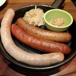 銀座ライオン - スパイシーソーセージ盛合せ
