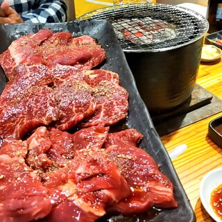 太陽 - 料理写真:赤身肉盛り