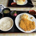 若草 - わらじかつ定食　@1,100
